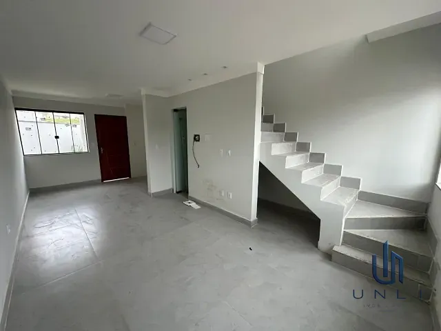 Casa 2 quartos e 3 banheiros, à venda, no bairro Roma em Volta Redonda