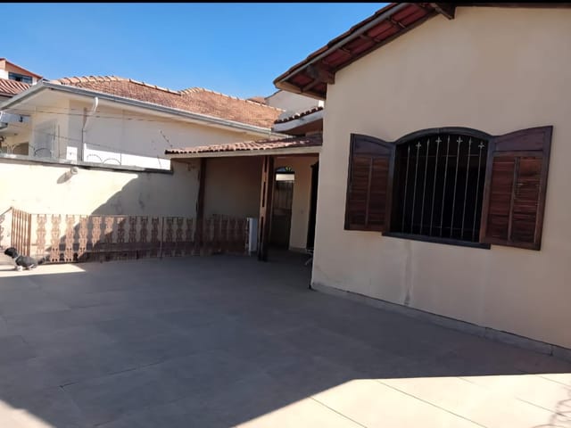 Casa 5 quartos e 2 banheiros, à venda, no bairro Renascença em Belo Horizonte