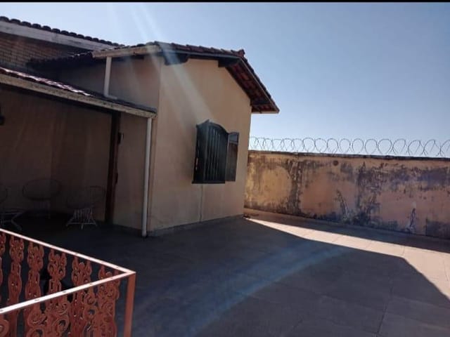 Casa 5 quartos e 2 banheiros, à venda, no bairro Renascença em Belo Horizonte