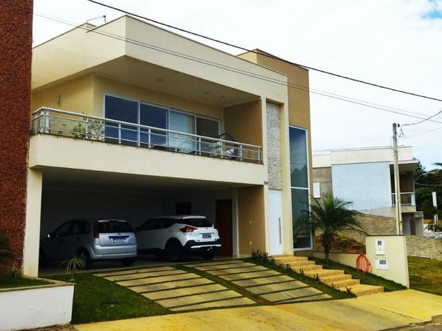 Casa com 301m² 3 quartos e 3 banheiros, à venda, no bairro Vila Tenente Vasconcelos em São João da Boa Vista