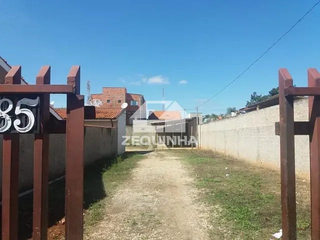 Casa com 730m² 4 quartos e 3 banheiros, à venda, no bairro Centro em Ipero