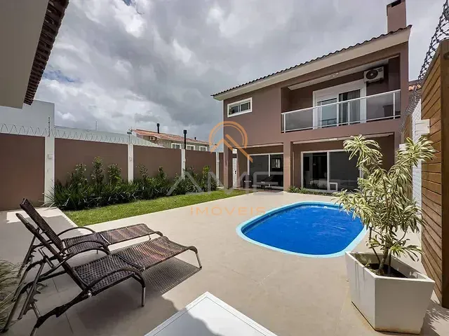 Casa 3 quartos e 3 banheiros, à venda, no bairro Centro em Pelotas