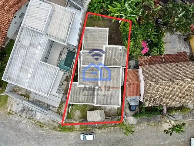 Casa com 319m² 3 quartos e 1 banheiro, à venda, no bairro Martim de Sá em Caraguatatuba