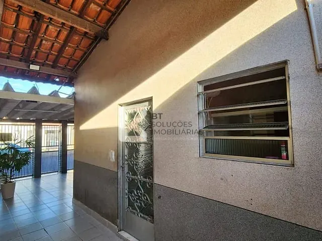 Casa com 250m² 3 quartos e 1 banheiro, à venda, no bairro Jardim Nova Indaiá em Indaiatuba