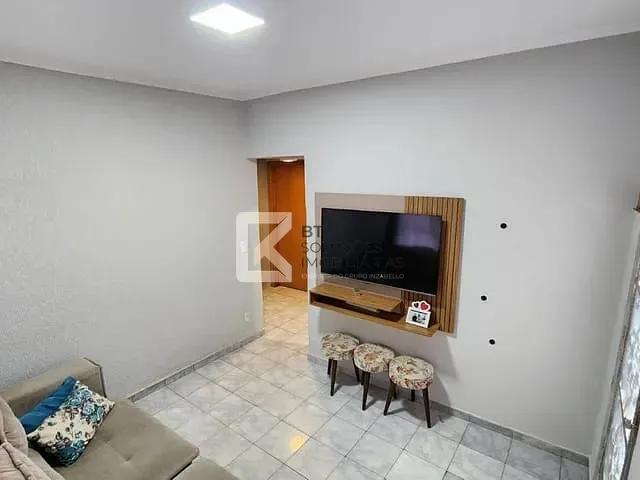 Casa com 250m² 3 quartos e 1 banheiro, à venda, no bairro Jardim Nova Indaiá em Indaiatuba