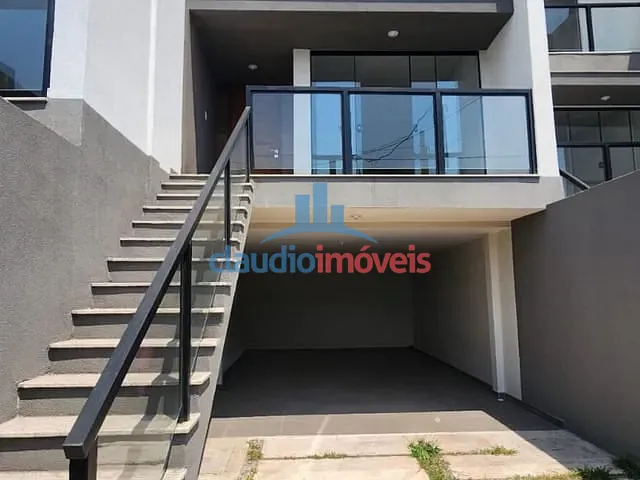 Casa 2 quartos e 2 banheiros, à venda, no bairro Conforto em Volta Redonda