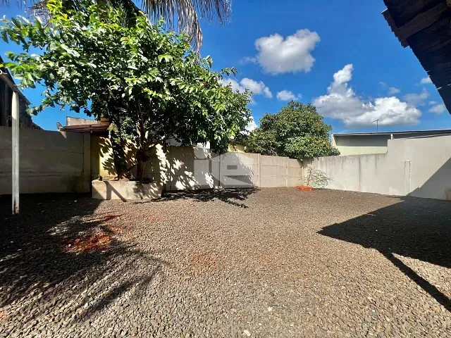 Casa com 300m² 3 quartos e 2 banheiros, à venda, no bairro Jardim Novo Horizonte em Rolândia
