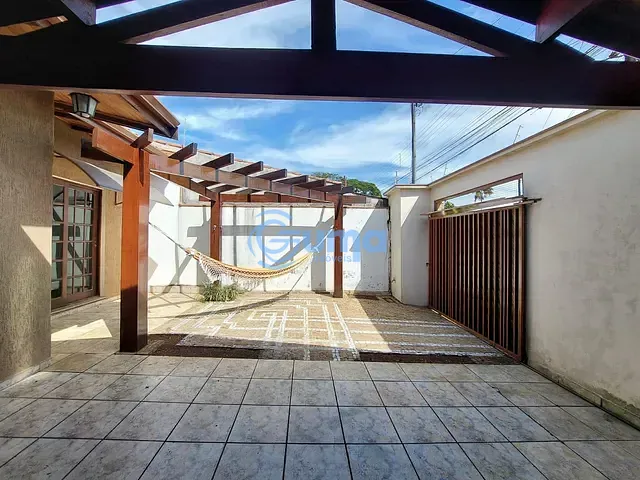 Casa com 350m² 3 quartos e 2 banheiros, à venda, no bairro Jardim Santa Rita de Cássia em Bragança Paulista