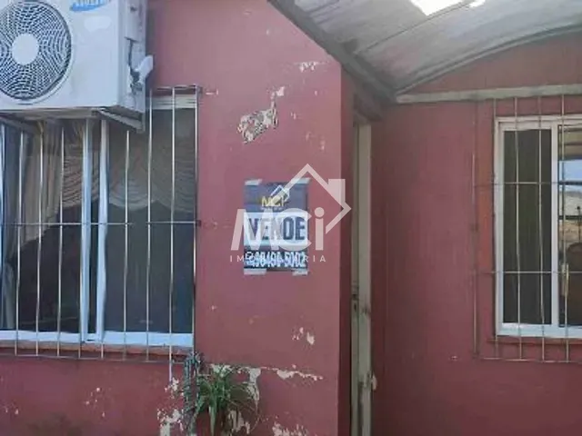 Casa 2 quartos e 1 banheiro, à venda, no bairro Três Vendas em Pelotas