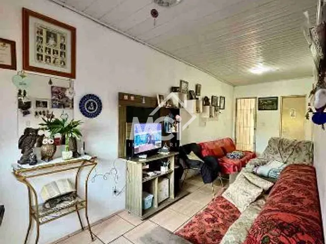 Casa 2 quartos e 1 banheiro, à venda, no bairro Três Vendas em Pelotas