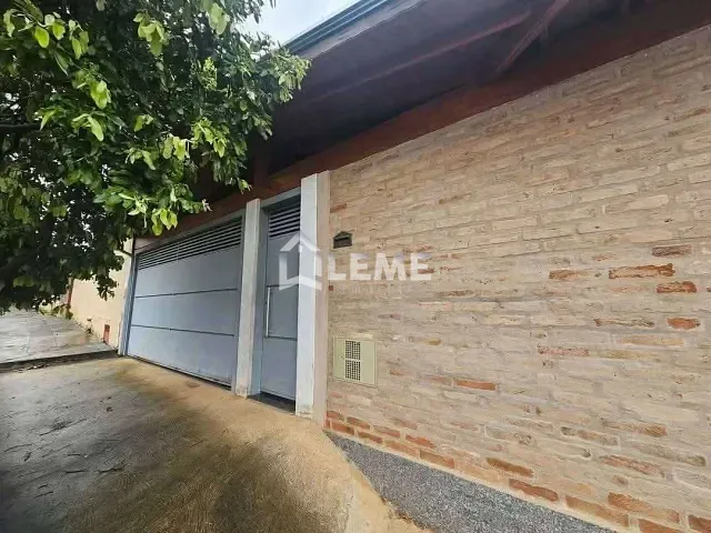 Casa 3 quartos e 1 banheiro, à venda, no bairro Conjunto Habitacional Luiz Fernandes Dias em Mococa