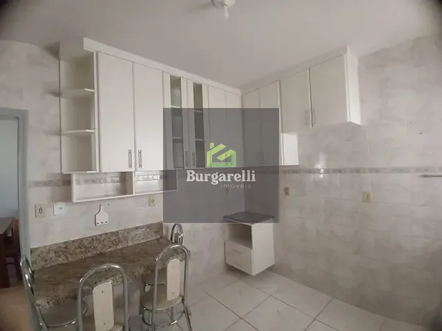 Casa 3 quartos e 3 banheiros, para alugar, no bairro Jardim Fabiana em Lavras