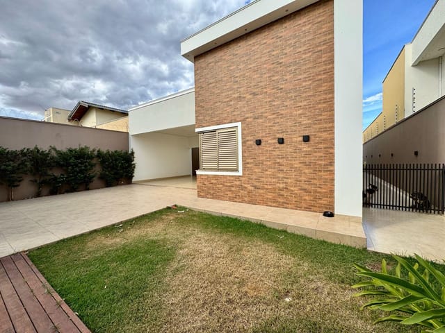 Casa com 360m² 3 quartos e 2 banheiros, à venda, no bairro Jardim Belo Horizonte em Sinop