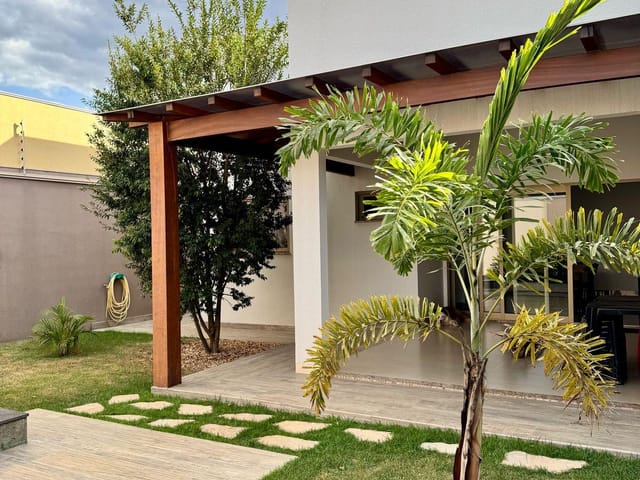 Casa com 360m² 3 quartos e 2 banheiros, à venda, no bairro Jardim Belo Horizonte em Sinop