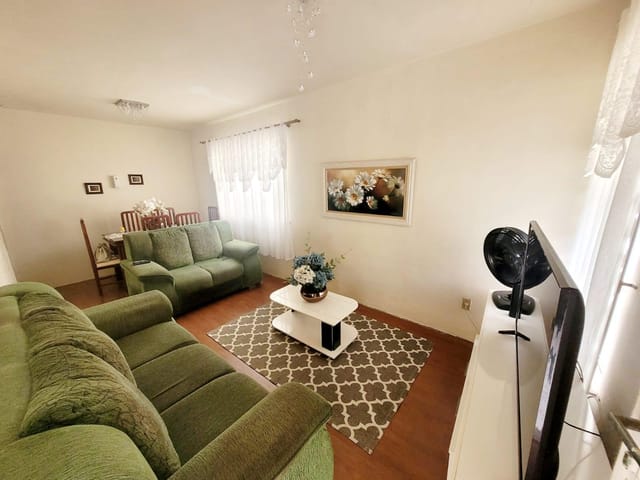 Casa com 250m² 3 quartos e 2 banheiros, à venda, no bairro Vila Valqueire em Rio de Janeiro