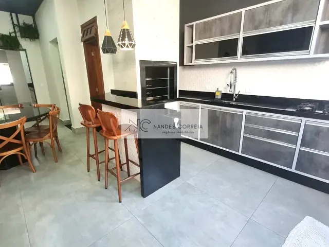 Casa 3 quartos e 3 banheiros, para alugar, no bairro Aragarça em Londrina