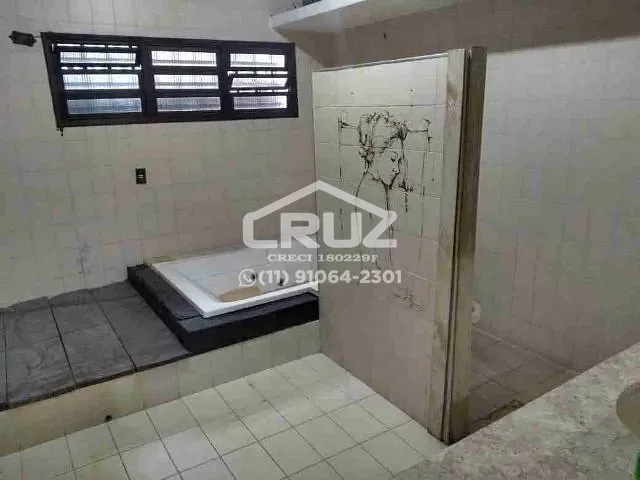 Casa com 1435m² 8 quartos e 4 banheiros, à venda ou para alugar, no bairro Laranjeiras em Caieiras