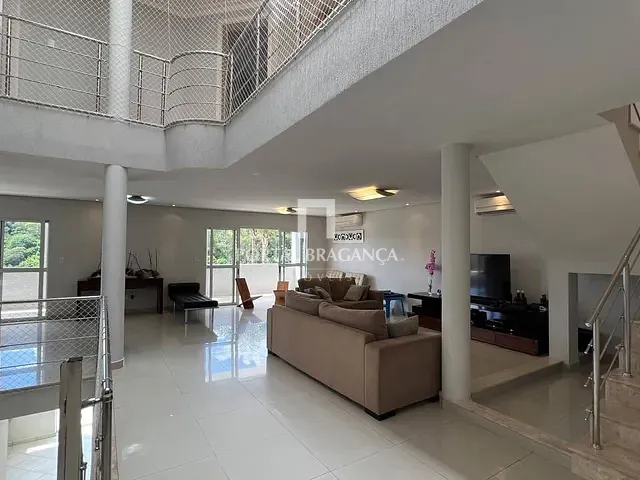 Casa com 580m² 4 quartos e 6 banheiros, à venda, no bairro Residencial Colinas de São Francisco em Bragança Paulista