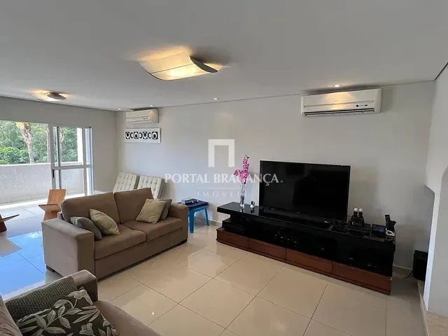 Casa com 580m² 4 quartos e 6 banheiros, à venda, no bairro Residencial Colinas de São Francisco em Bragança Paulista