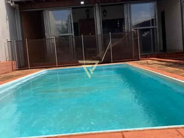 Casa com 280m² 2 quartos e 2 banheiros, à venda, no bairro Planalto Verde em Ribeirão Preto