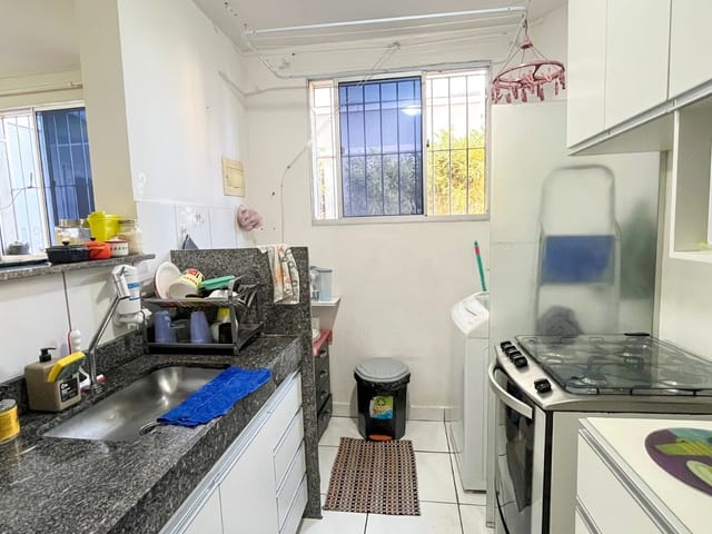 Casa 2 quartos e 1 banheiro, à venda, no bairro Planalto em Belo Horizonte