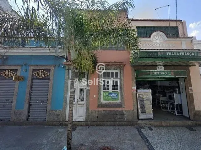 Casa com 280m² 5 quartos e 5 banheiros, para alugar, no bairro Centro em Niterói