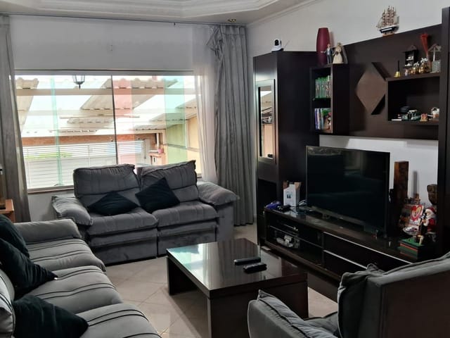 Casa com 180m² 3 quartos e 5 banheiros, à venda, no bairro Vila Moinho Velho em São Paulo