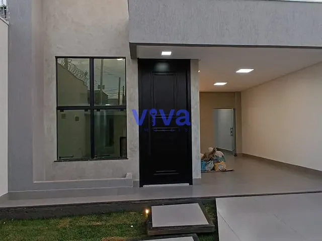 Casa 3 quartos e 2 banheiros, à venda, no bairro Vila Oliveira em Aparecida de Goiânia
