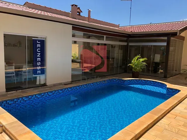 Casa 4 quartos e 3 banheiros, à venda, no bairro Cidade Jardim em Pirassununga