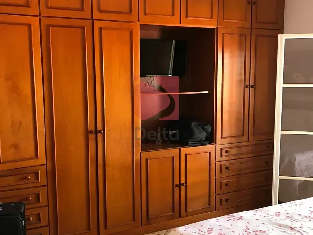 Casa 4 quartos e 3 banheiros, à venda, no bairro Cidade Jardim em Pirassununga