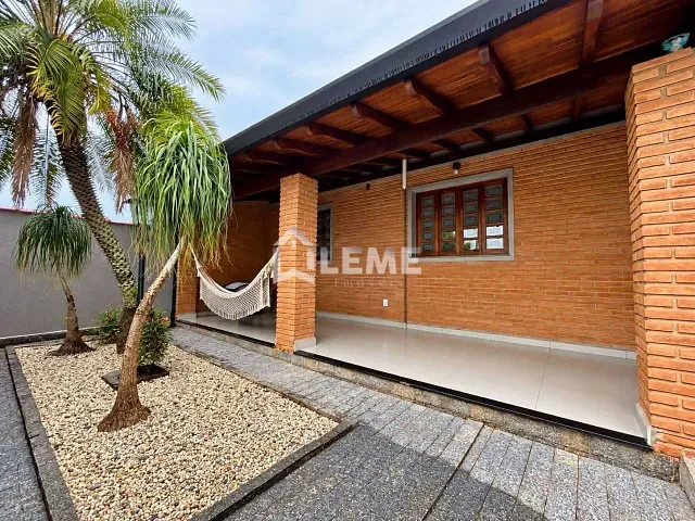 Casa 3 quartos e 2 banheiros, à venda, no bairro Jardim São Domingos em Mococa