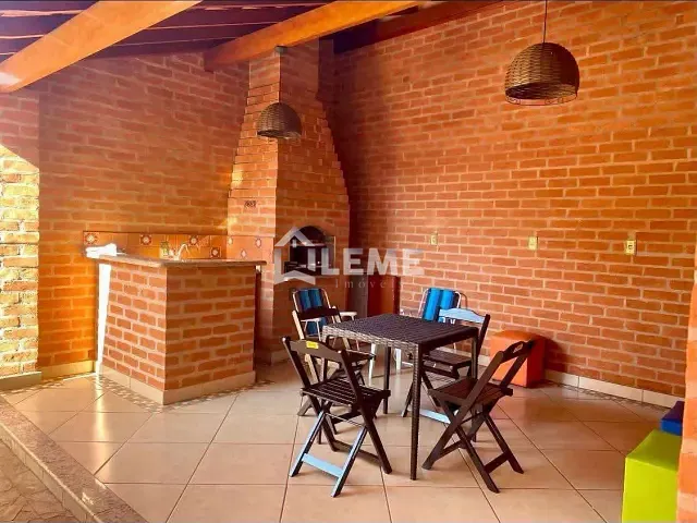 Casa 3 quartos e 2 banheiros, à venda, no bairro Jardim São Domingos em Mococa