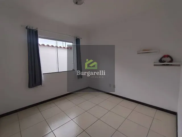 Casa 2 quartos e 2 banheiros, para alugar, no bairro Jardim Vila Rica em Lavras