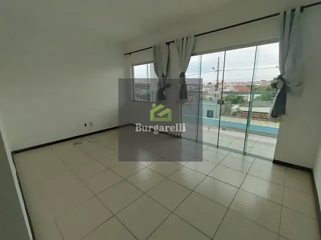 Casa 2 quartos e 2 banheiros, para alugar, no bairro Jardim Vila Rica em Lavras