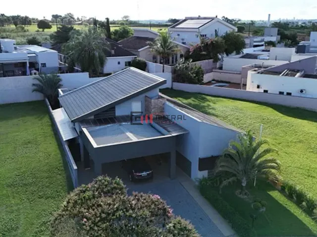 Casa com 501m² 4 quartos e 4 banheiros, à venda, no bairro Recanto do Salto em Londrina