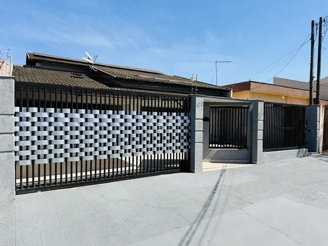 Casa com 384m² 3 quartos e 3 banheiros, à venda, no bairro Brasília em Londrina