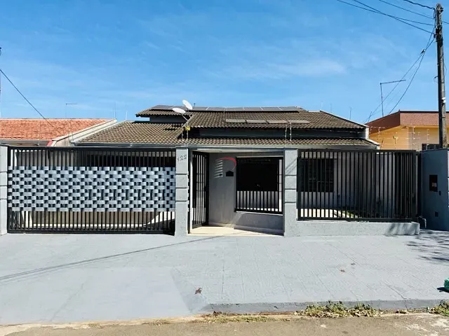 Casa com 384m² 3 quartos e 3 banheiros, à venda, no bairro Brasília em Londrina