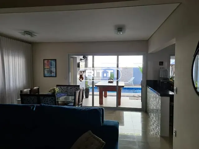 Casa com 300m² 3 quartos e 1 banheiro, à venda, no bairro Pinheiro em Valinhos