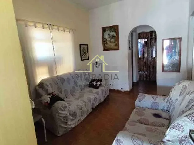 Casa com 140m² 4 quartos e 3 banheiros, à venda, no bairro Recreio dos Bandeirantes em Guaxupé