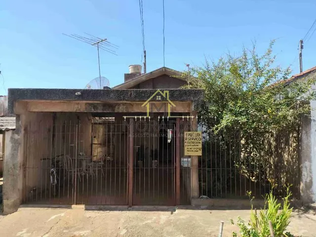 Casa com 140m² 4 quartos e 3 banheiros, à venda, no bairro Recreio dos Bandeirantes em Guaxupé