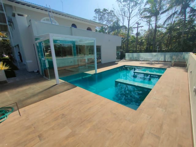 Casa com 1038m² 4 quartos e 5 banheiros, à venda, no bairro Enseada Guaruja em Guarujá