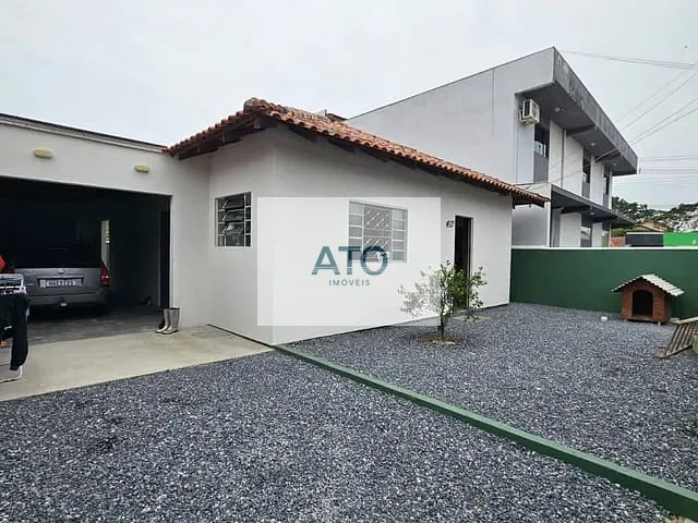 Casa 2 quartos e 2 banheiros, à venda, no bairro joaia em Tijucas