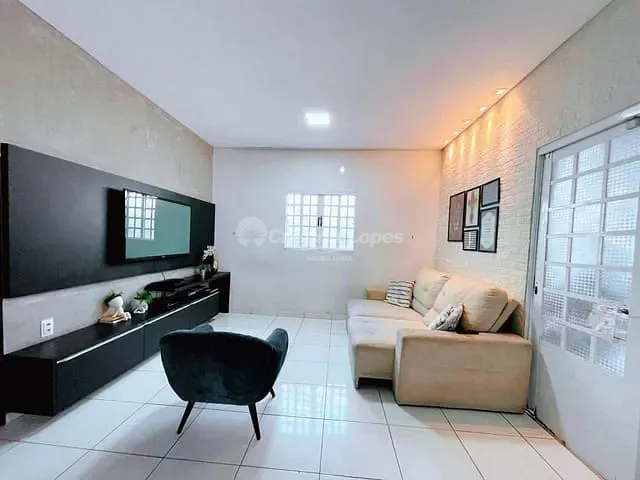 Casa com 300m² 2 quartos e 1 banheiro, à venda, no bairro Parque Ideal em Teresina