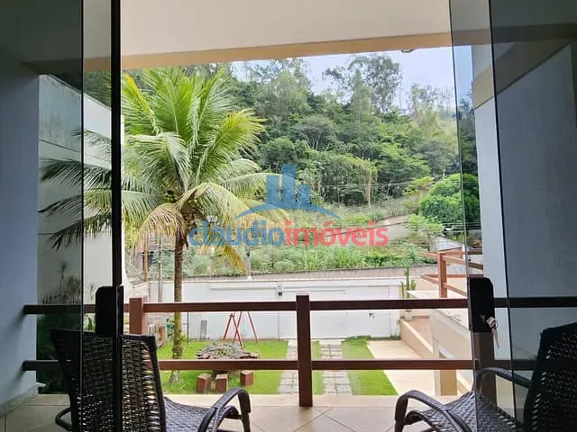 Casa 4 quartos e 2 banheiros, à venda, no bairro Santa Rosa em Barra Mansa
