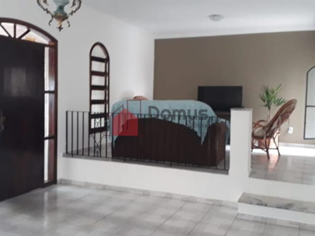 Casa com 250m², à venda, no bairro Loteamento Residencial Andrade em Pindamonhangaba