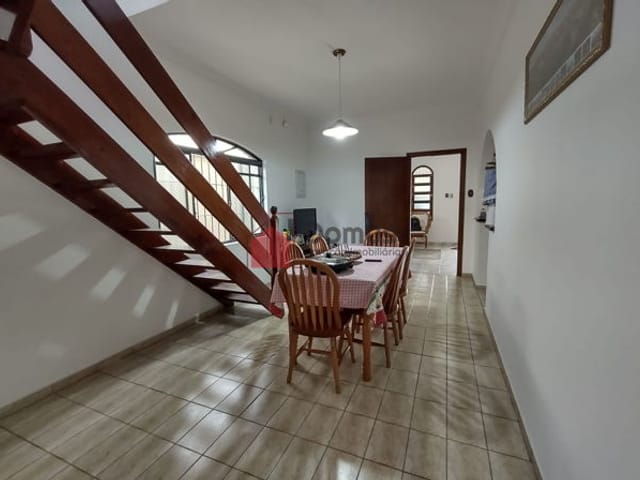 Casa com 250m², à venda, no bairro Loteamento Residencial Andrade em Pindamonhangaba
