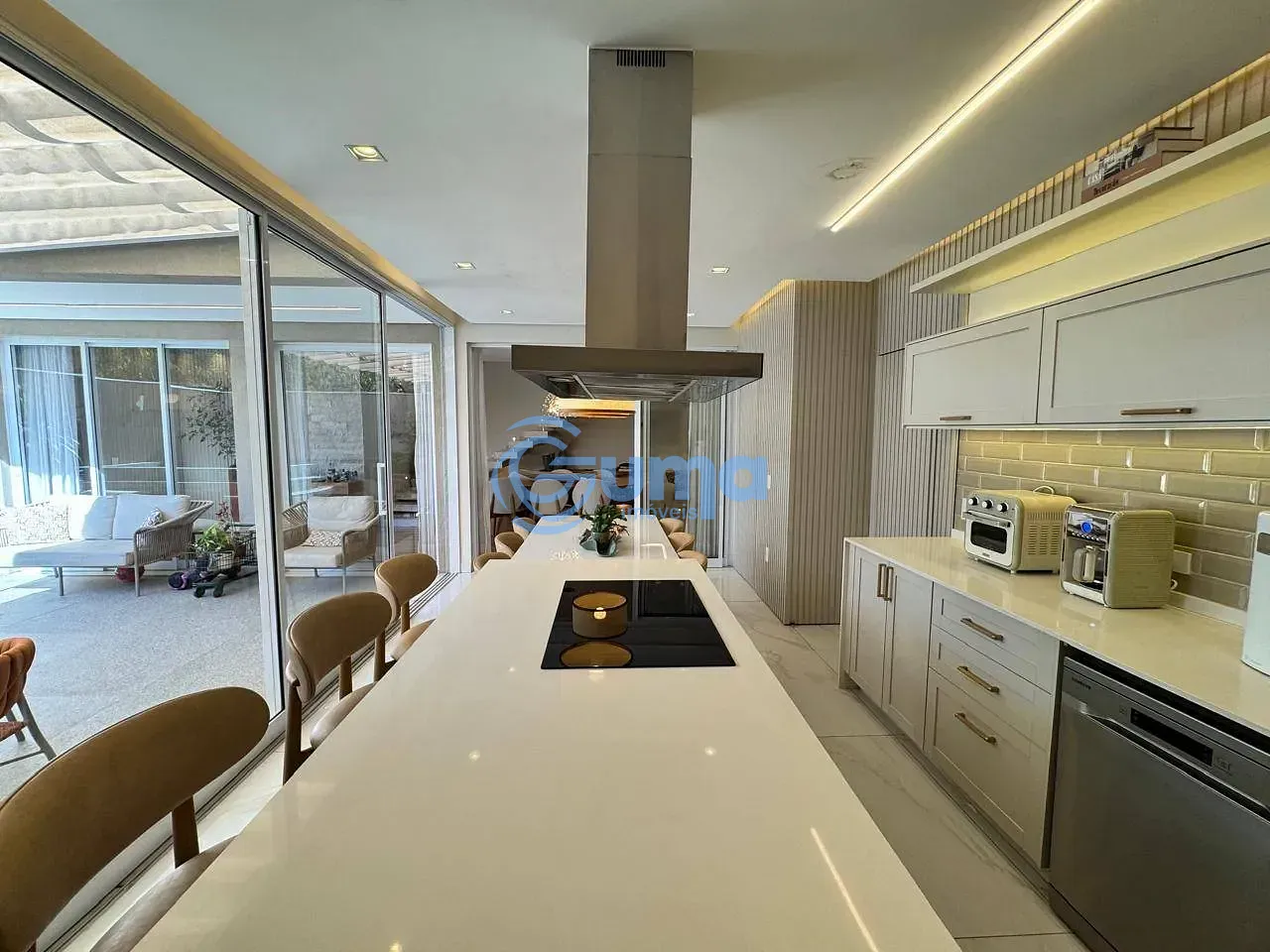Casa, 4 quartos, 240 m² - Foto 11