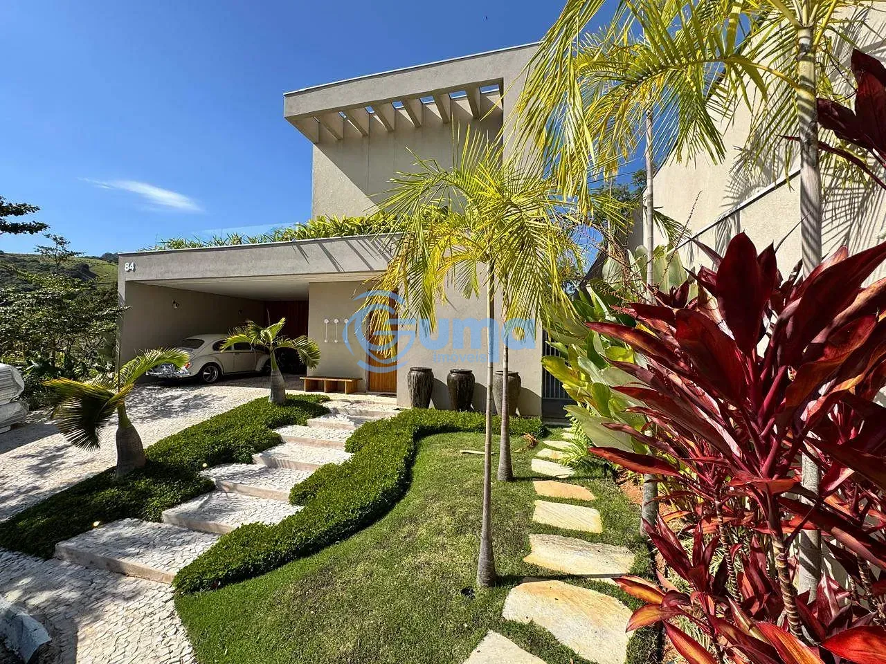 Casa, 4 quartos, 240 m² - Foto 1