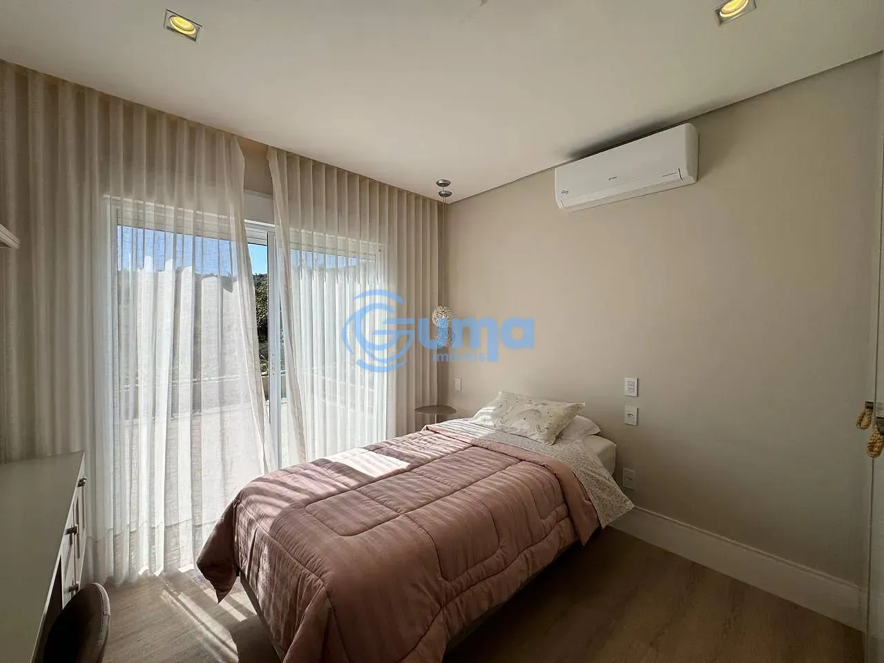 Casa, 4 quartos, 240 m² - Foto 19