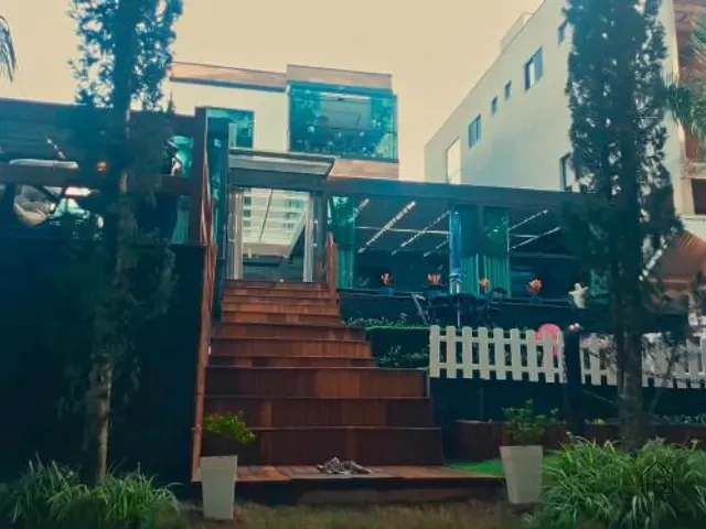 Casa com 503m² 4 quartos e 4 banheiros, à venda, no bairro Quinta dos Angicos em Cotia